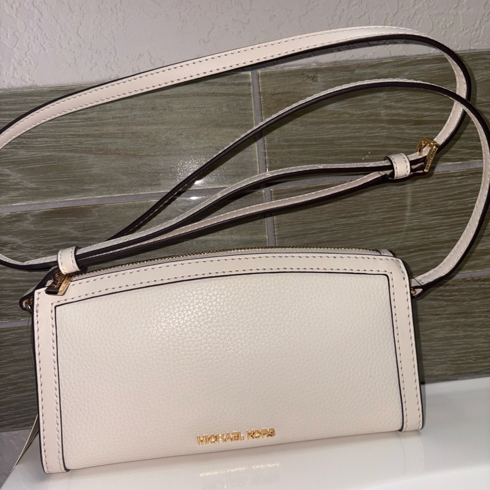 Michael Kors Off-White Crossbody Bag NWT MSRP $228 - Picture 4 of 10
